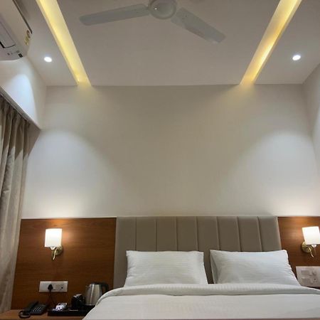 Hotel Neem Heritage Shirdi Εξωτερικό φωτογραφία