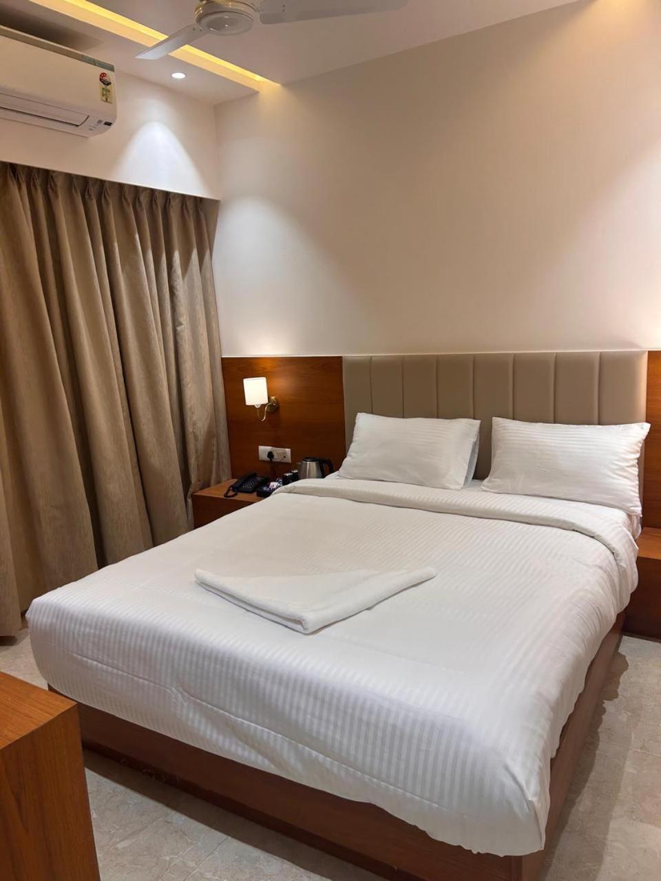 Hotel Neem Heritage Shirdi Εξωτερικό φωτογραφία