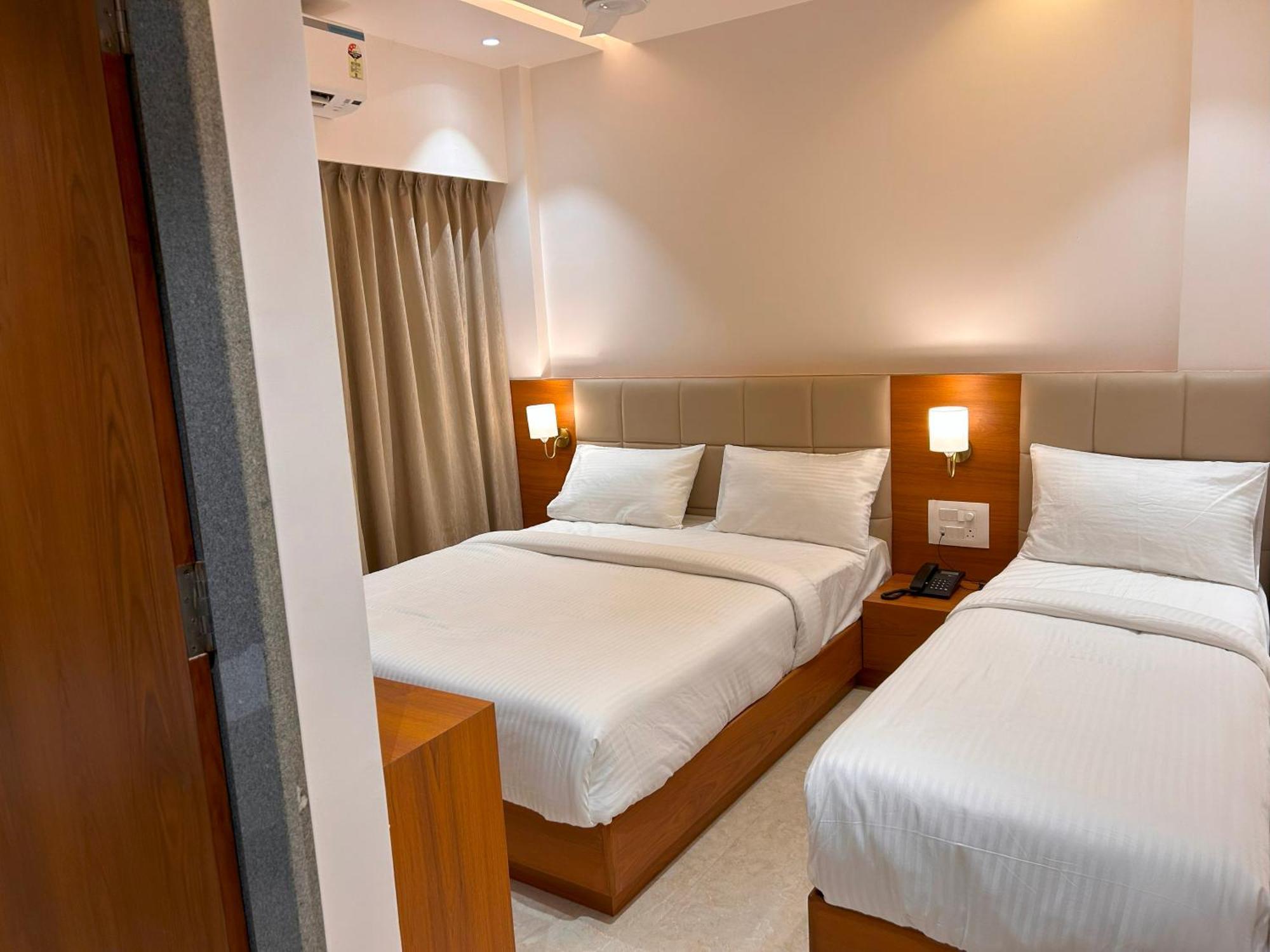 Hotel Neem Heritage Shirdi Εξωτερικό φωτογραφία